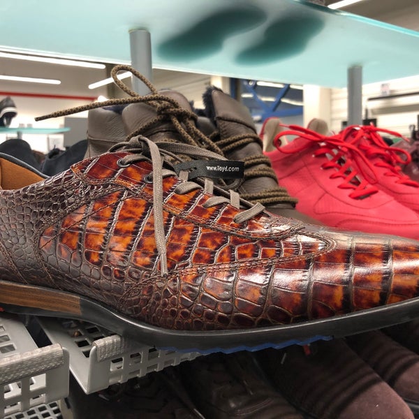 Lloyd Factory Outlet