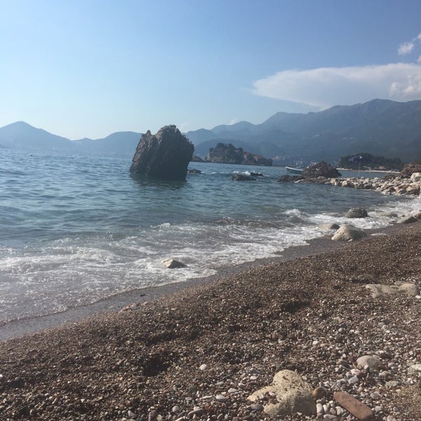 Црвена главица пляж