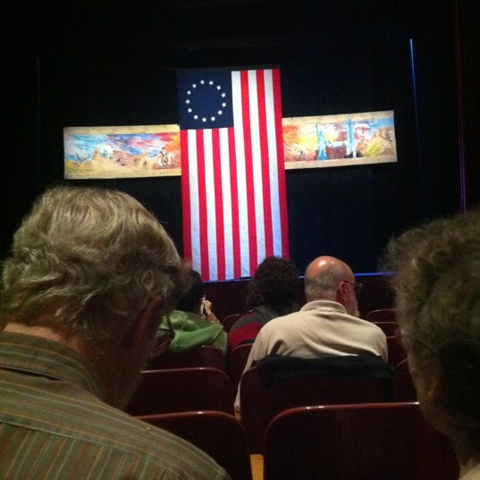 Photo prise au State Theatre of Ithaca par Alex G. le10/6/2012