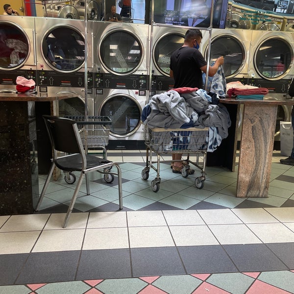 Forest 24 Hour Laundromat Alexandria, VA