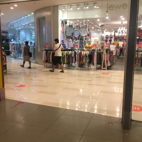 h&m fairview terraces