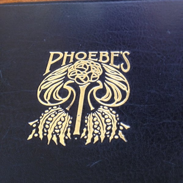 Foto diambil di Phoebe&#39;s Restaurant and Coffee Lounge oleh April B. pada 4/11/2014