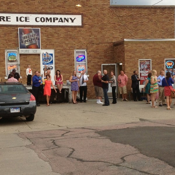 Ice House / Pure Ice Co. 101 Capitol St