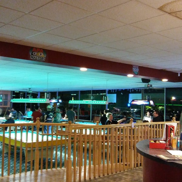 Golden Cue Billiard Lounge Pool Hall in Albany