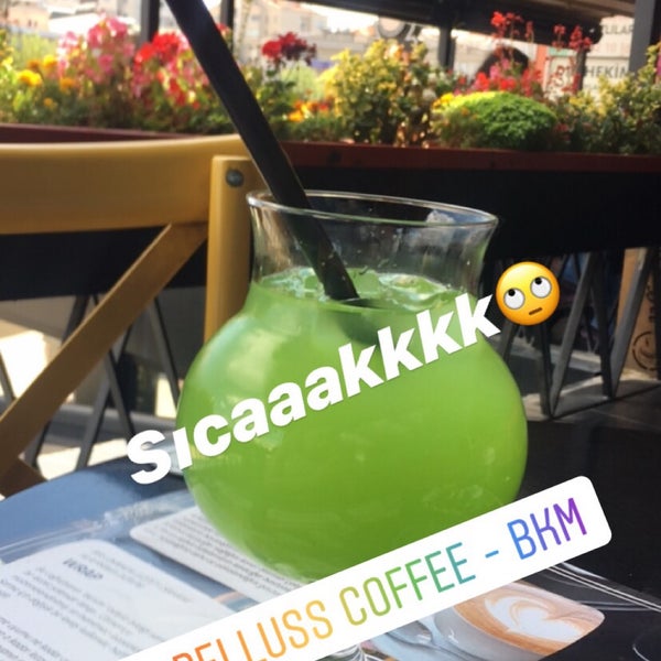 รูปภาพถ่ายที่ Belluss Coffee โดย Gül G. เมื่อ 7/25/2019