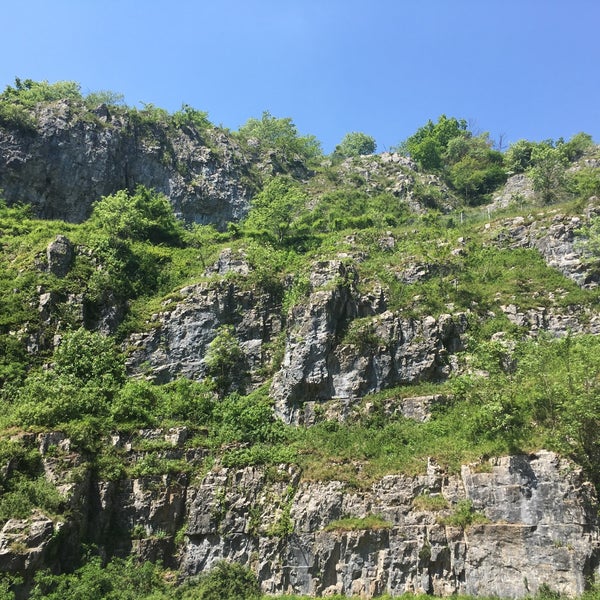 Photo taken at Cheddar Gorge &amp; Caves by Lee H. on 5/20/2018