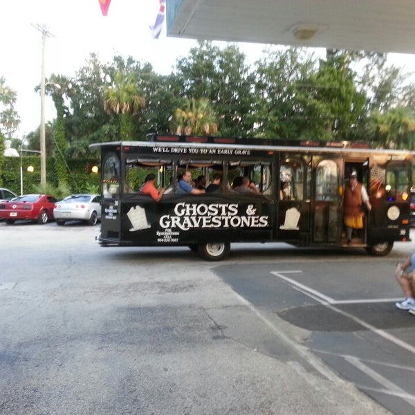 7/19/2014にMickey O.がOld Town Trolley Tours St Augustineで撮った写真