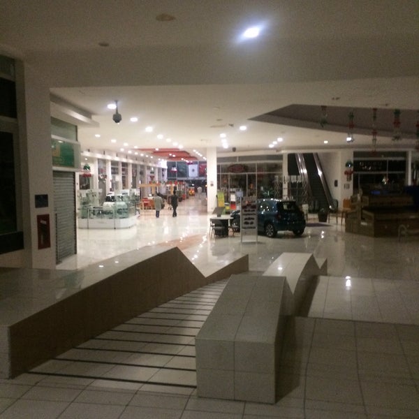 Das Foto wurde bei Centro Comercial Cruz del Sur von Edgar M. am 9/10/2016 aufgenommen