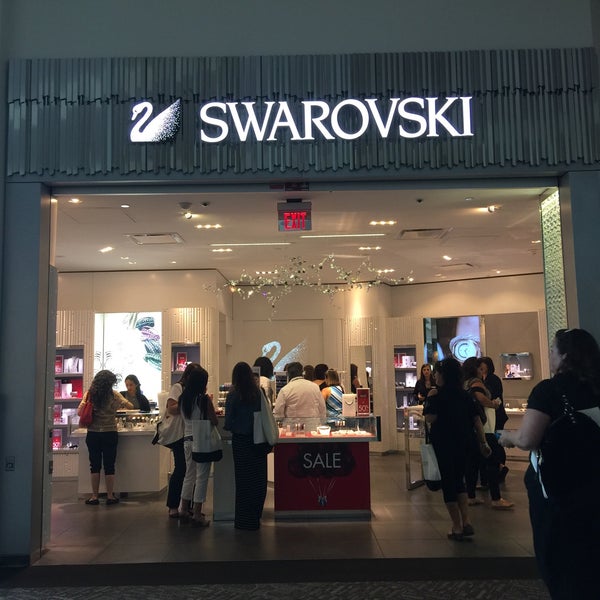Swarovski - Downtown Providence - 65 