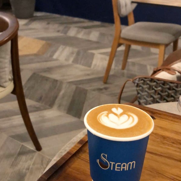 Photo taken at Steam Cafe by Rahaf on 12/5/2019