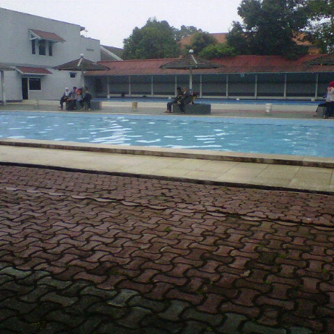 Kolam Renang Cempaka Pool In Bandung