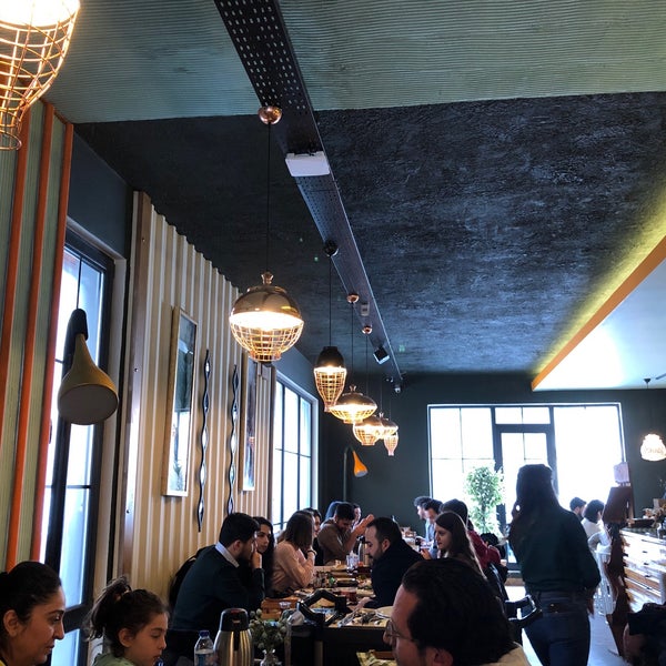 2/9/2020にGamzeMesutArya AlbayrakがMAMAZARA Coffee|Kitchenで撮った写真