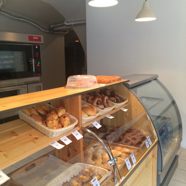 Кафе гриль каприз. Римского корсакова 21. Братья калачи астрахань. Римского-корсакова, 22, санкт-петербург фото. Пекарня калач.