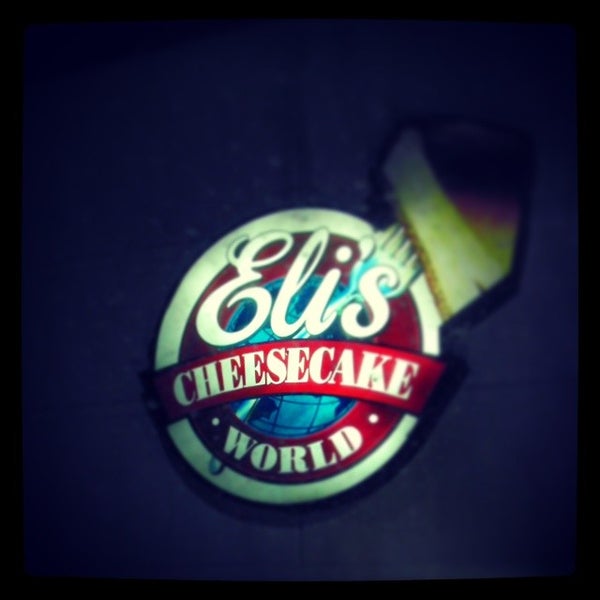 Снимок сделан в Eli&#39;s Cheesecake Company пользователем Ed C. 2/15/2014