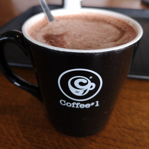 всемирный день кофе. 1 this coffee. один кофе. флэт уайт. 1 this coffee.