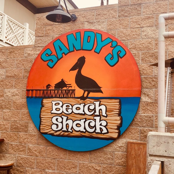 Photo taken at Sandy&#39;s by Arturo L. on 4/27/2019