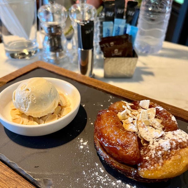 Water Library Brasserie - ปทุมวัน, กรุงเทพมหานคร