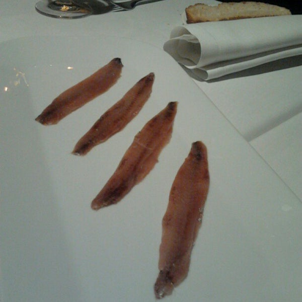 Foto diambil di Askua Restaurante oleh Cova Morales (. pada 11/21/2012