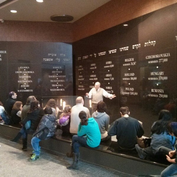 2/2/2014 tarihinde Rivki M.ziyaretçi tarafından Holocaust Memorial Center'de çekilen fotoğraf