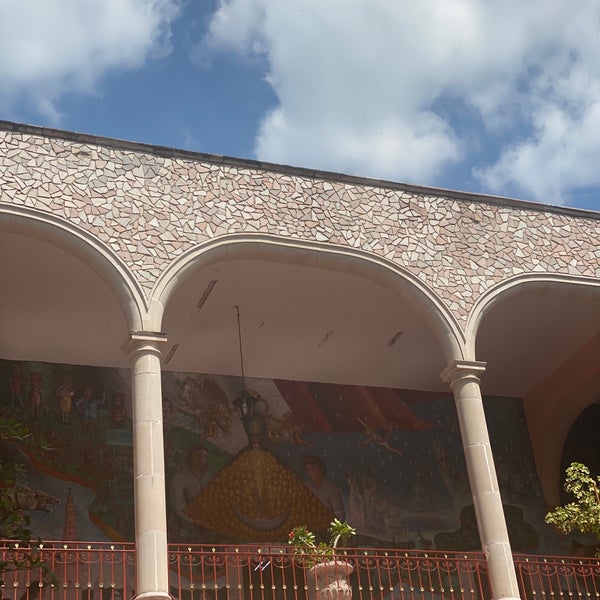 Photo taken at Basílica de la Virgen de San Juan de los Lagos by Ensortijada M. on 9/22/2020