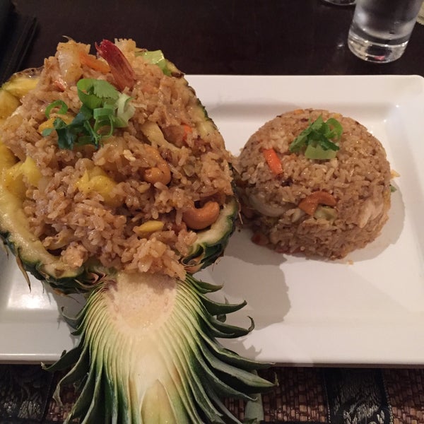4/4/2016 tarihinde Aho S.ziyaretçi tarafından Jasmine Thai Cuisine'de çekilen fotoğraf