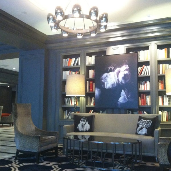 5/8/2013에 Donna Mc님이 Melrose Georgetown Hotel에서 찍은 사진
