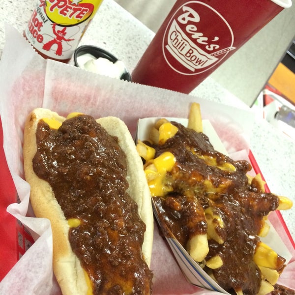 Photo taken at Ben&#39;s Chili Bowl by Donna Mc on 3/22/2015