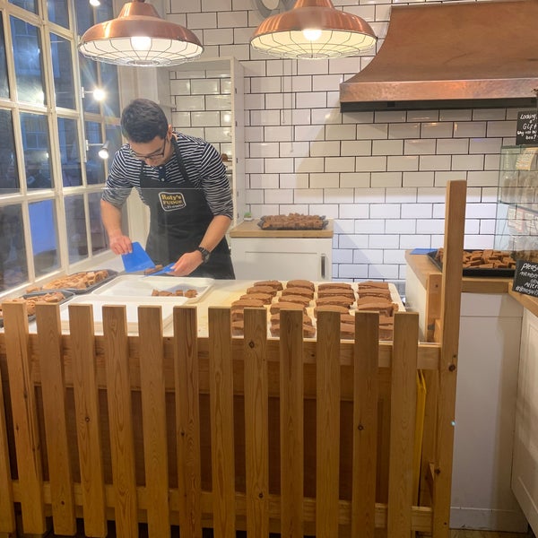 Roly’s Fudge Pantry York - Candy Store