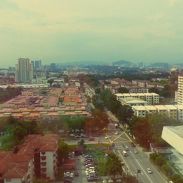 universiti tun abdul razak, pintar