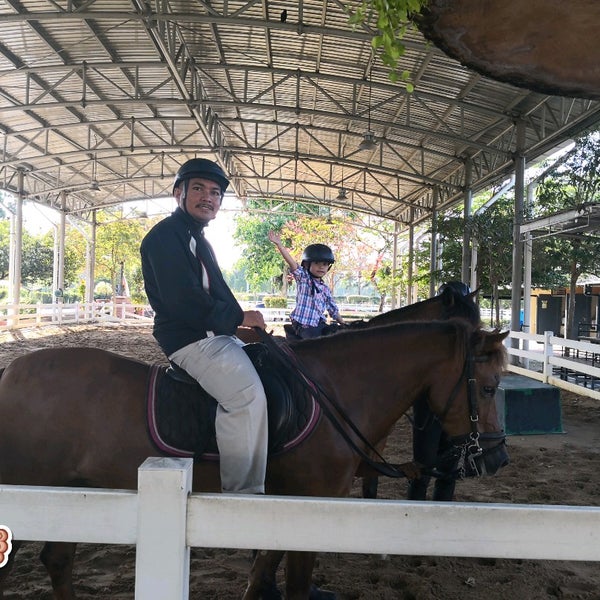Photos At Kandang Kuda Titiwangsa Taman Tasik Titiwangsa Kuala Lumpur Kuala Lumpur