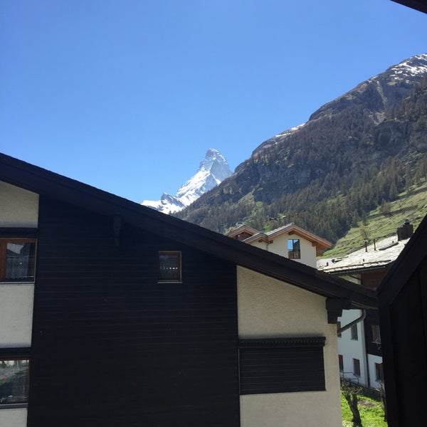 Photo taken at Best Western Alpen Resort Hotel by Minty B. on 5/17/2016