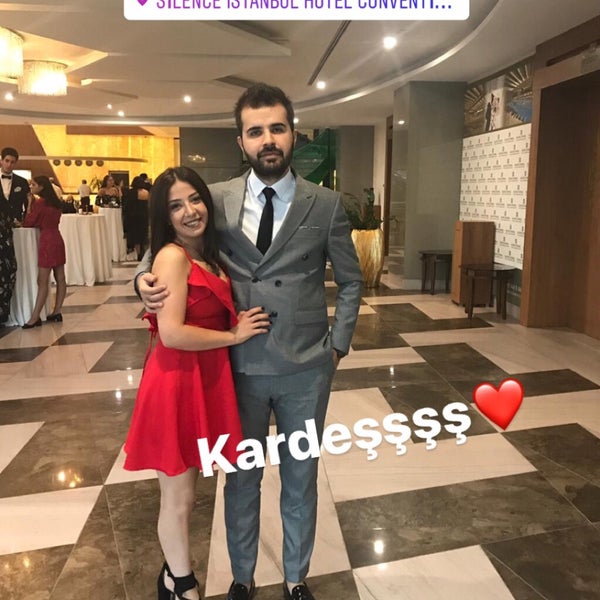 Das Foto wurde bei DoubleTree by Hilton Istanbul Atasehir Hotel &amp; Conference Centre von Eren K. am 8/24/2019 aufgenommen