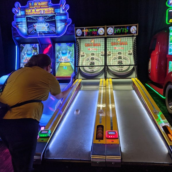 Photo taken at Dave &amp; Buster&#39;s by Rocky C. on 7/27/2021