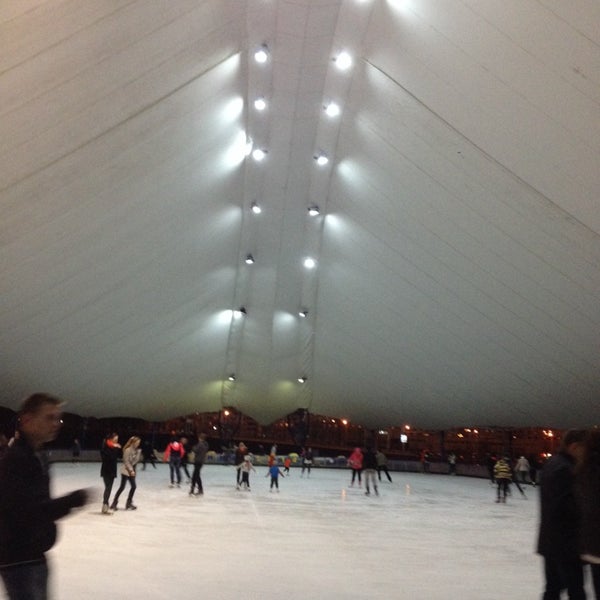 Каток во дворце спорта