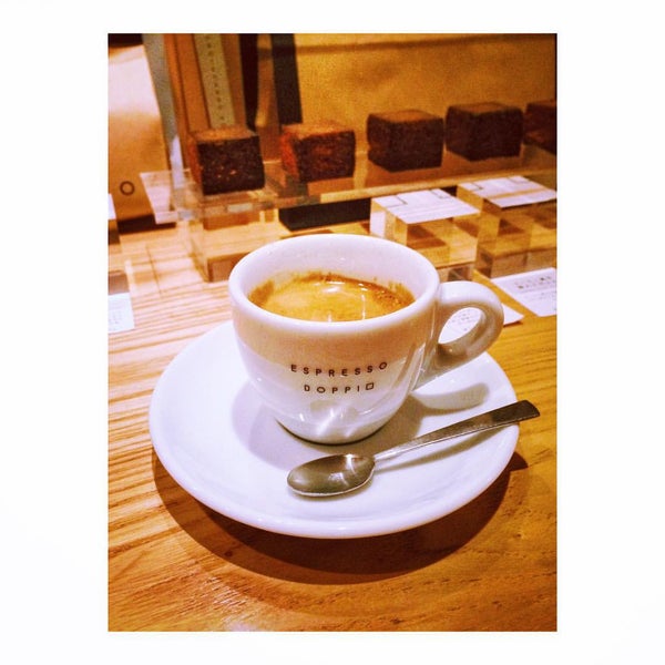 Photo taken at Omotesando Koffee by @HungryEditor B. on 11/23/2015