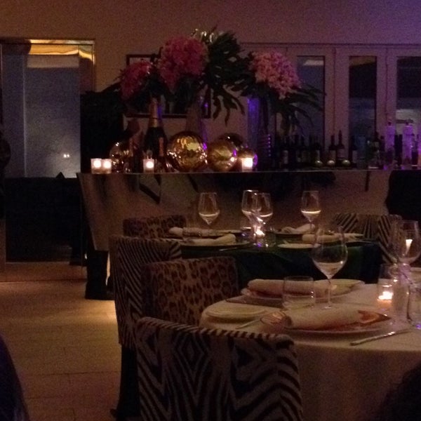 6/3/2014에 Denise V.님이 Cavalli Restaurant Miami에서 찍은 사진
