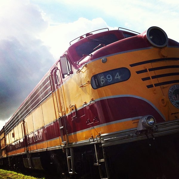 Photo prise au The Gold Coast Railroad Museum par FER le9/22/2013