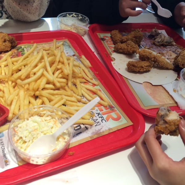 Photo taken at KFC by Maynt M. on 2/24/2014