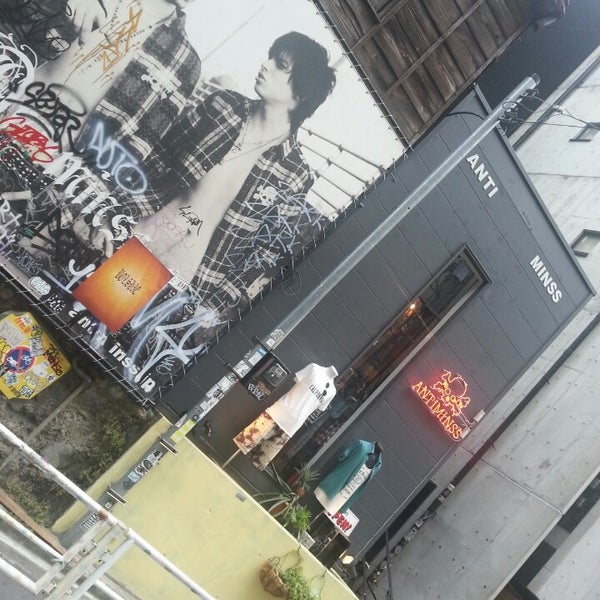 Antiminss 北青山 6 Visitors