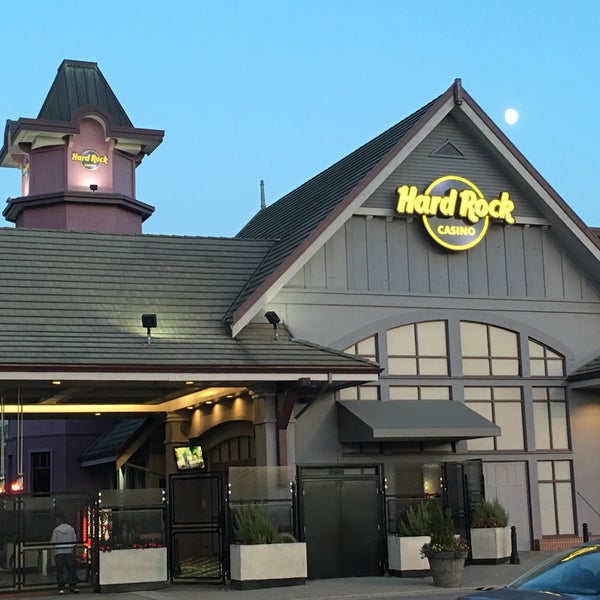 Photo prise au Hard Rock Casino Vancouver par Brent S. le10/24/2015