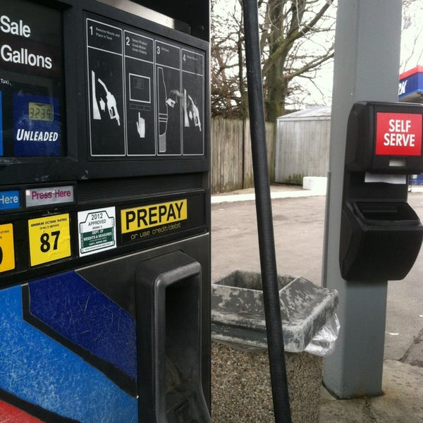 Clark Gas Station Fuel Station in Downtown Fort Wayne