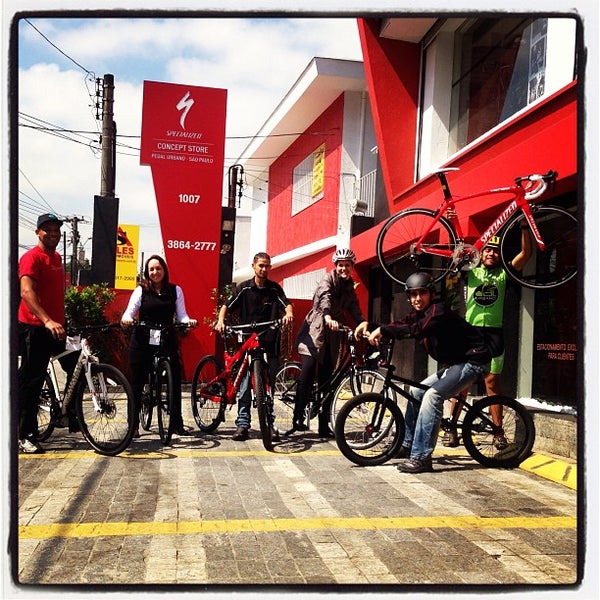 Photo taken at Pedal Urbano Bike Shop by Pedurba P. on 8/19/2013