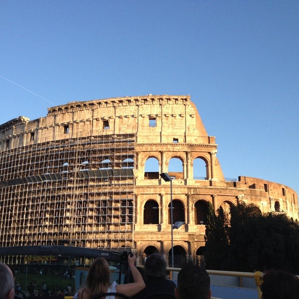 Out center. Lincoln center new york. Out center. Боулинг амакс ростов-на-дону. Ооо глобал финанс омск.