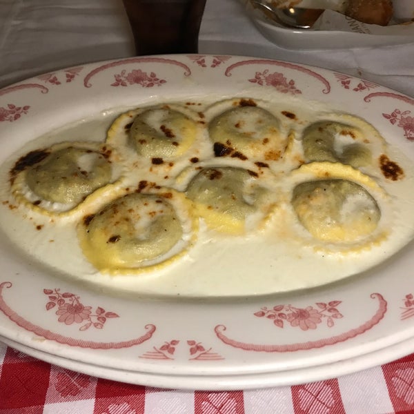 Photo taken at Maggiano&#39;s Little Italy by Joyce L. on 8/10/2017