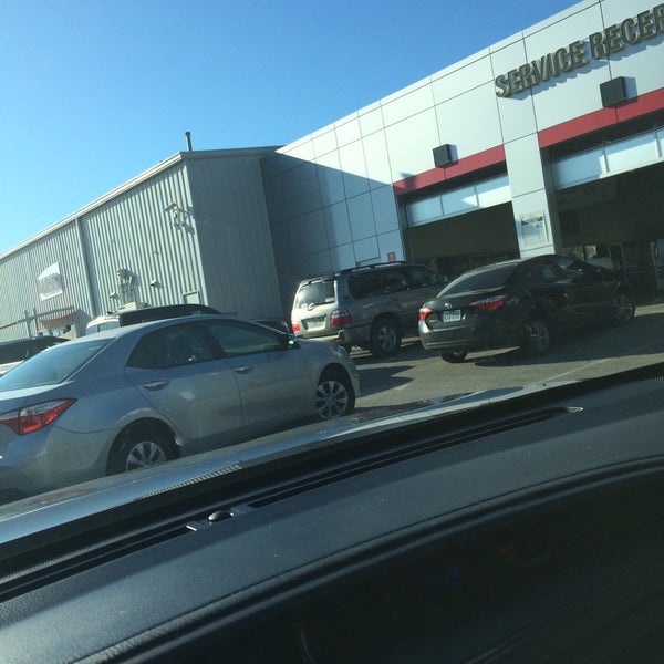 Photo taken at Cavender Toyota by Carmen D. on 1/12/2016