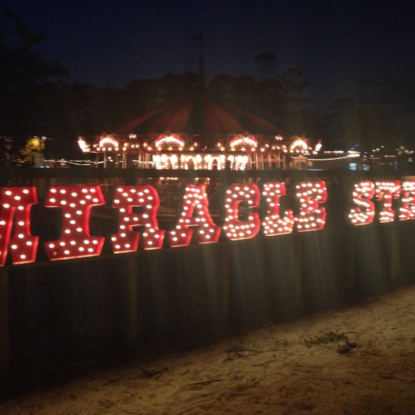 รูปภาพถ่ายที่ Miracle Strip Amusement Park โดย Trey N. เมื่อ 5/26/2014