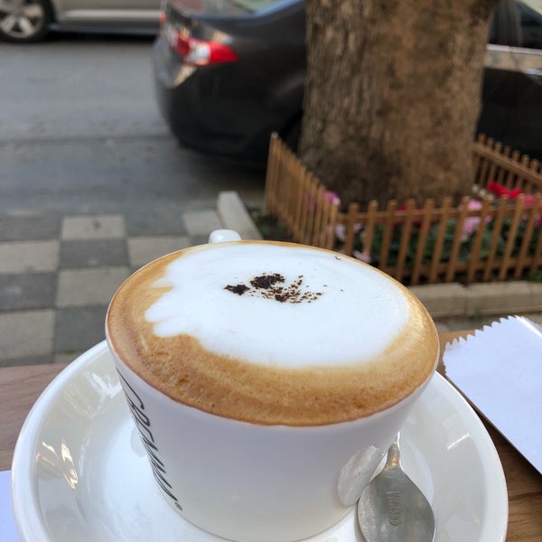 11/4/2018 tarihinde Cizenbayan E.ziyaretçi tarafından Cremma Breakfast, Cafe, Patisserie'de çekilen fotoğraf