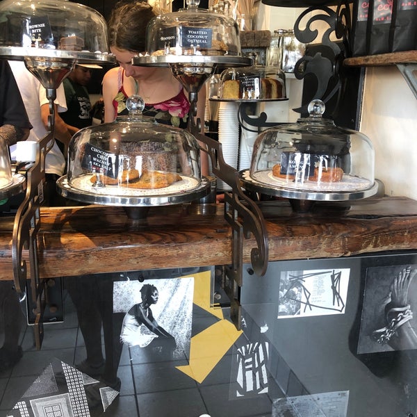 Foto scattata a Trouble Coffee da Seema A. il 5/25/2019
