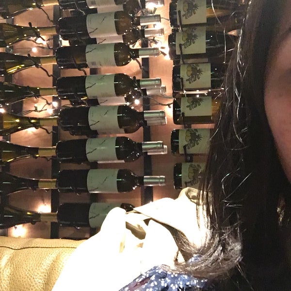 2/26/2016에 ᴡ B.님이 ENO Wine Bar에서 찍은 사진