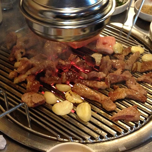 추억의 연탄구이 - 이태원2동에서 한식당일 추억의 연탄구이